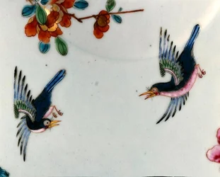 (detail)