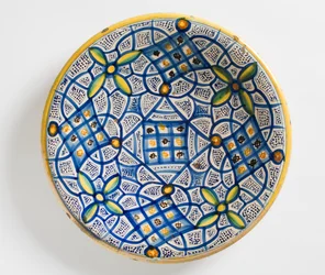 Maiolica plate