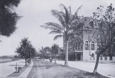 Esplanade, showing Marine Hotel, Durban