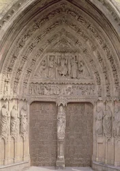 Central portal of the west facade