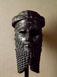 Sumerian art: head of king, perhaps Naram-Sin. Bronze sculpture. About 2250 BC. Baghdad, National Iraq Museum