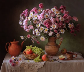 Bountiful Autumn Table