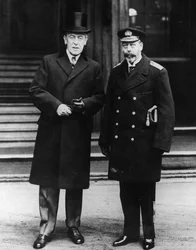The King poses with President Wilson outside Buckingham Palace, 31st December, 1919
