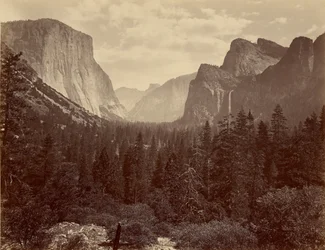 Yosemite Valley from Mariposa Trail