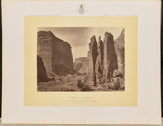 Cañon de Chelle. Walls of the Grand Cañon about 1200 Feet in Height