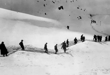 Soldiers marching towards Freikofel during World War I
