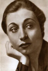 Aline MacMahon, American Actress