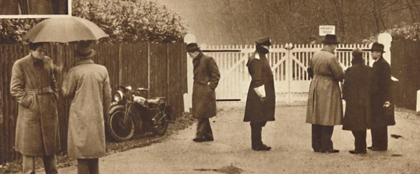 At the Gates, Fort Belvedere