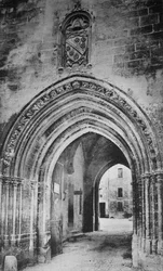 Avignon - Popes Palace. - Principal Entrance. - And Heraldry of Clément VI
