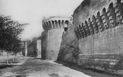 Avignon - The Ramparts XIVe, c1925
