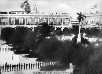 Change of Flag, 1902