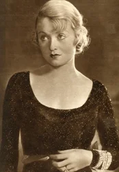 Constance Bennett, American actress
