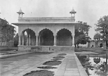 Delhi. Sawan Summer House in Palace, c. 1910