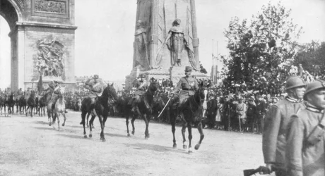 General Montuori and Italian troops during the victory parade, Paris, France, 14 July 1919