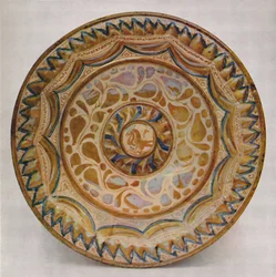 Hispano-Moresque Lustre Dish with Blue Fish-Scale Border