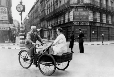 Improvised Bicycle Vehicle, German-occupied Paris