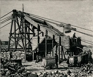 Kimberley Diamond Mine: Apparatus for Raising the Diamantiferous Earth, 1896