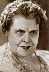 Marie Dressler, Canadian actress
