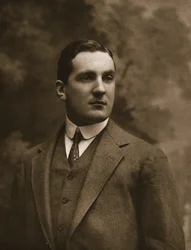 Mr. Carlos Edwards, 1911