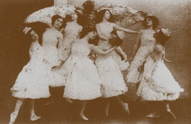 Olga Preobrajenskaya as Odette with Swans in the Ballet Swan Lake