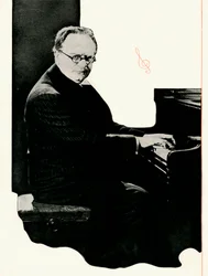 Recital by Mark Hambourg Whatever The Hallmark Of Genius May Be, Booths Is The Hallmark of Gin