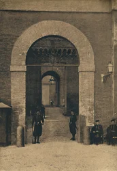 Rome - Entrance to the Vatican Palace, 1910