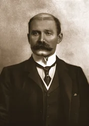 Sir H. Montagu Allan, 1911