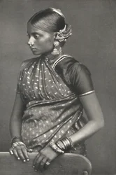 Tamulin with Jewelry