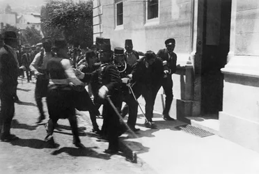 The arrest of the assassin Gavrilo Princip on June 28, 1914, 1914.
