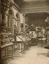 What Londoners Used To Wear Displayed at Lancaster House