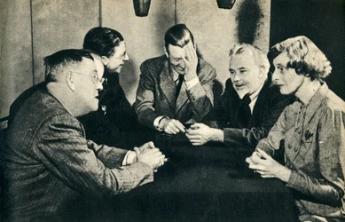 What a question! The Brains Trust in overseas session with Donald McCullough, 1942