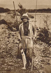 With a catch at Tokanu, New Zealand, c1927