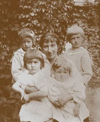 Zinaida Serebriakova with her children