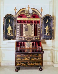 Bureau Cabinet, Early 18th Century