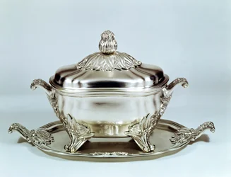 Soup-Tureen Stand, Dresden, Baroque, by Friedrich Reinhard Schrodel, c.1750
