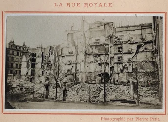Commune of Paris (1871): view of the ruins on Rue Royale in Paris in May 1871