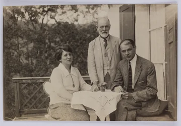 Sigmund Freud and Horace W. and Anjelika Frink, c.1920