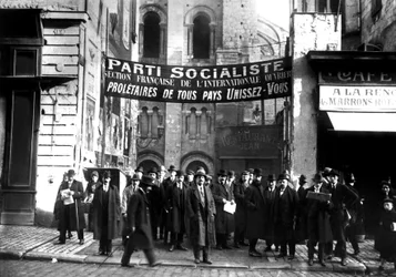 The Socialist Congress in Tours, France December 25-30