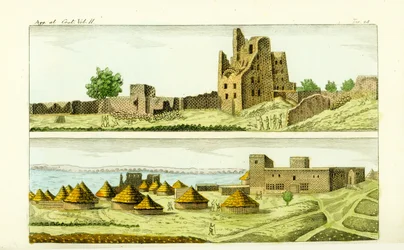 View of the mosque and houses in Sennar, Sudan, and the ruins of the house of the Funj King of Sennar on the Blue Nile
