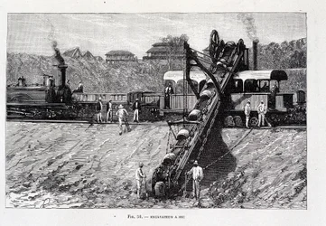 Dry scavator on the Suez Canal site