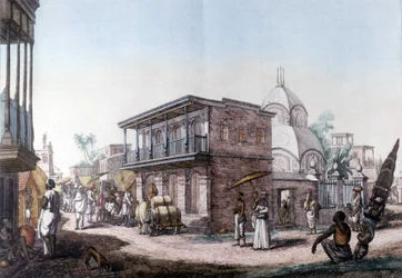 Hindu buildings: street in the city of Calcutta, India