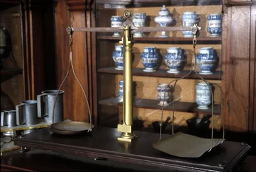 Pharmacy scale. 18th century. Museum of Science and Technology, Milan