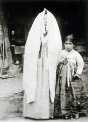 Korean woman and young girl