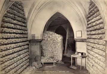 Crypt, St Leonard
