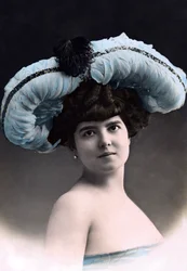 Paule Delys, theatre actress