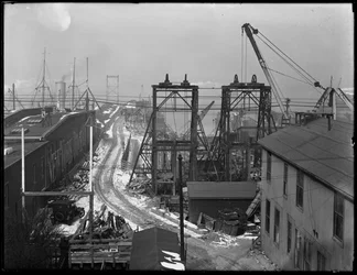 Montague Street offices of the New York Dock Company, taken from the street bridge, Brooklyn