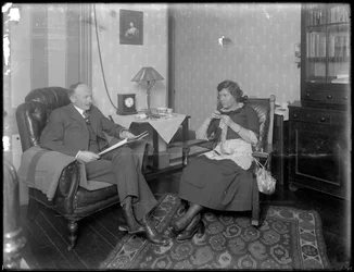 Mr. and Mrs. Austin Norris in unidentified living room