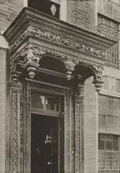 Doorway, Queen Anne
