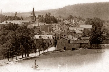 The Village of Saint-Bonnet-le-Froid, at the Beginning of the Twentieth Century